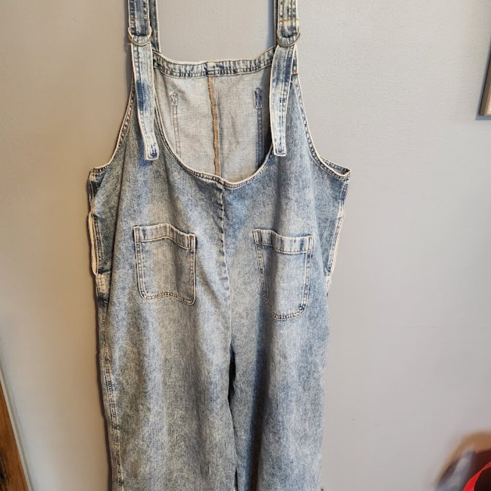 Aerie Light Blue Acid Wash Overalls ACTUAL SIZE 1X, labeled XL - Picture 7 of 8